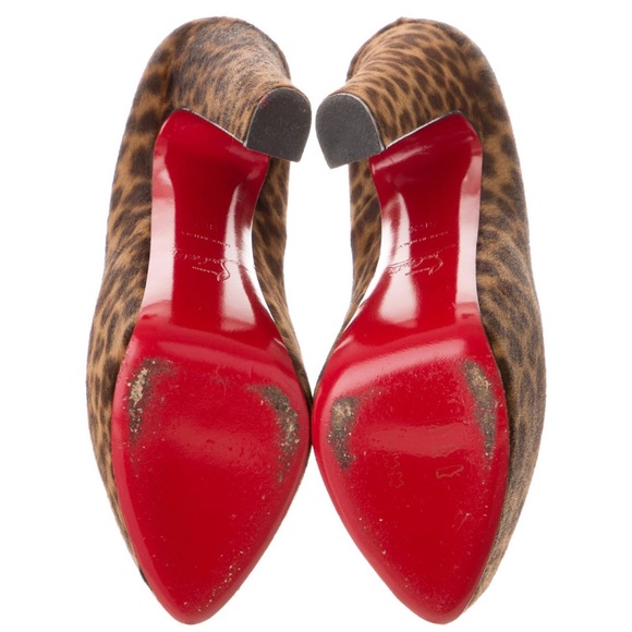 Christian Louboutin Alta Vicky Platform Pumps - Picture 5 of 5